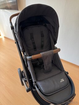 Britax Römer Smile 4 + autosedačka Baby-Safe Core 2023 - 15