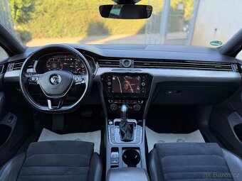 VW Passat B8 2.0TDi/DSG/Highline/Virtual/Alcantra/Pano/Tažný - 15