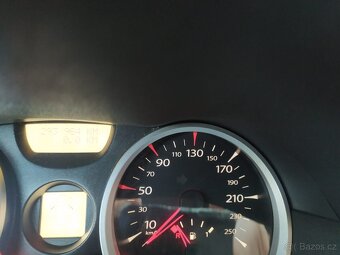 Renault Mégane combi 1.6 16v r.v.4/2006 - 15
