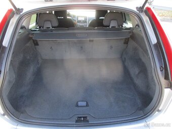 VOLVO XC60 2,4D 120kw AWD GPS Auto 10/2013 - 15