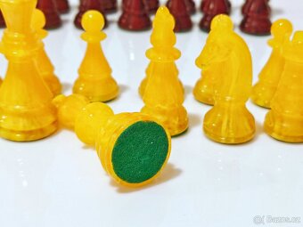 Staré plastové šachy - 15