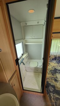 Obytný přívěs, karavan KNAUS - 15