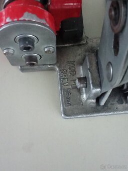 Ruční páskovačka s vozíkem a páskou se sponami - 15