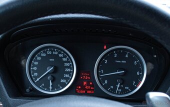 BMW X6 xDrive 50i A/T - 15