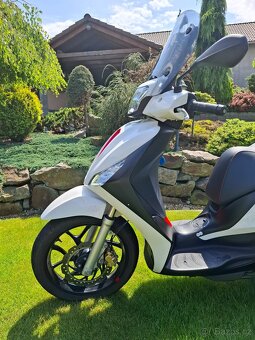 Piaggio Medley 125 - 15