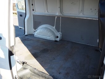 Volkswagen Transporter T6 2.0 TDI po 1. majiteli + serviska - 15