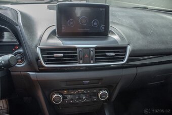 Mazda 3 - 15