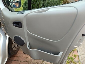 Opel vivaro - 15