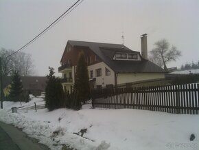Prodam velky tri podlazni rodiiny dum - 15
