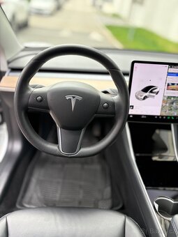 Tesla Model 3 Long Range - 15