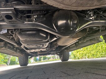 Toyota 4 Runner bez koroze, 7 míst, odpis DPH - 15