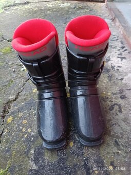 Prodám dětský lyžařský set - 15