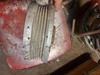 Kola na Jawa kyvacka velká. Cena za vše. - 15