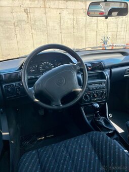 Opel Astra F 1,6i.  r.v. 1994,   83 tis. Km 1.maj. - 15