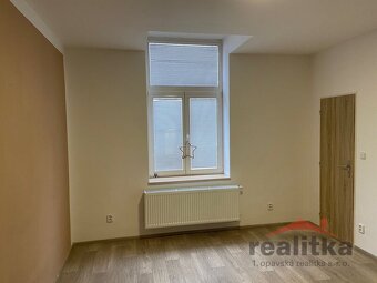 Pronájem velkého bytu 2+kk   66 m2 se zahradou, Opava, ul. O - 15