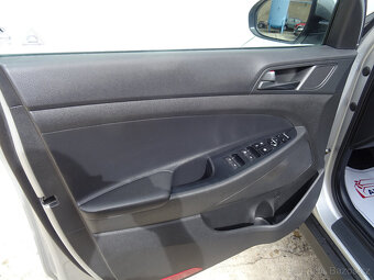 Hyundai Tucson 1.7CRDi,85kW,NovéČR,S.kniha,klima - 15