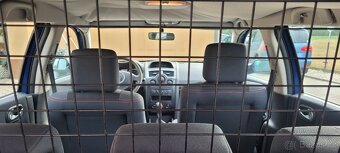 Renault Megane kombi 1,6i 16v 82kW - 15