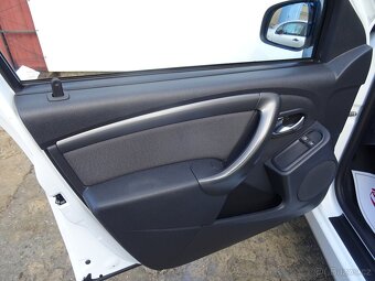 Dacia Duster 1.6i,84kW,1majČR,S.kni,klima,tažné - 15