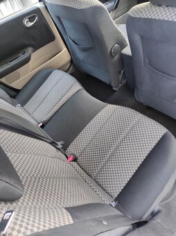 Renault Megane combi 1.6 benzín - 15