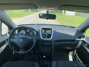 Peugeot 207, 1.4i-70kW 1.majitel NOVÉ V ČR - 15