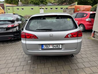 Honda Accord 2.0i LPG (2003) – Spolehlivý pracant - 15