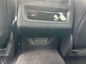 VW Golf VIII R kombi 2.0tsi 235kw 8/2021 - 15