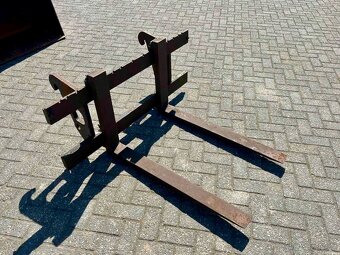 Klouboví nakladač CAT 908H žluté České SPZ - 15