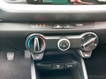 Kia Stonic 1.2 DPI ISG SPIN - 2025 - 15