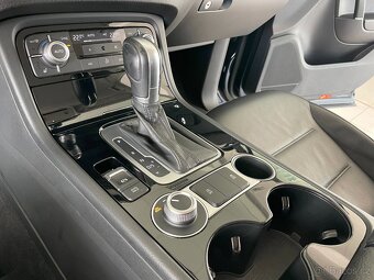 Volkswagen Touareg 3,0TDI V6 4Motion Kůže - 15
