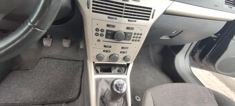 OPEL ASTRA H TWINTOP (CABRIO) Kabriolet - 15