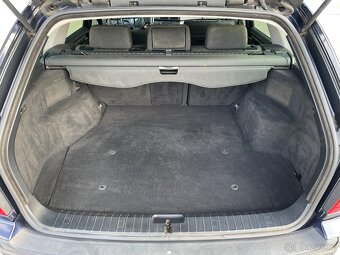 BMW 330i e46 Facelift Touring Manuál Originál stav - 15