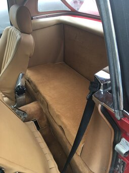 Mercedes Benz SL560 - 15