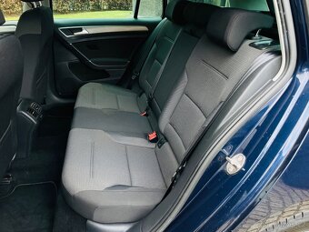 Volkswagen Golf 2.0TDI 110KW VÝHŘEV SENZORY SERVISKA - 15