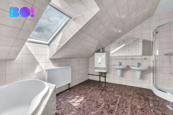 Pronájem komerčních prostor 414 m², kanceláří, bytu 3+1, ul. - 15