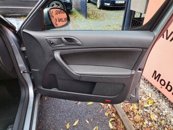 Škoda Yeti 2.0TDi  81 kw 4x4 Tažné PDC - 15