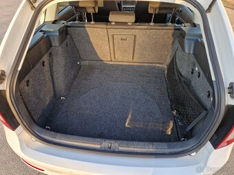 ŠKODA OCTAVIA COMBI - 15