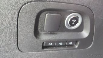 Ford S-MAX,  2,0 TDCi 140kW  LED ACC SONY 8AT 2.0 EC - 15