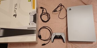 PS5 s mechanikou v záruce do 8.10.2026 Datart + 2T SSD disk - 15