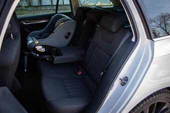 Škoda Octavia Combi 1.6 TDI DSG Style - 15