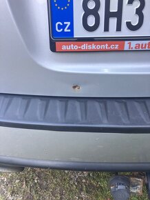 Hyundai Santa Fe 2.2 CRDi 4x4, automat – ročník 2007 - 15