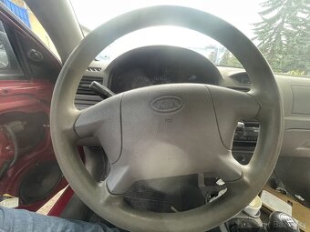 Rio Kia 1.5 benzínové motor 2003 - 15