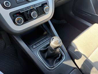 VW EOS 1.4 TSI 90KW //2012 1.MAJITEL KLIMA NAVIGACE SERVISKA - 15