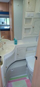 Obytný karavan HOBBY 450 DE LUXE - 15