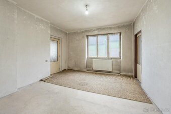 Prodej domu 258 m² s pozemkem 337 m², Smečno - 15