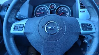 Prodám Opel Zafira 1.6i 85kw 7 míst - 15