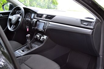 Škoda Superb 1.4 TSI Active kombi  25 000 km - 15