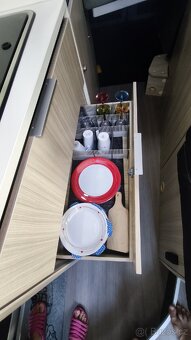 Obytná dodávka Adria Twin ALL-INN 600SP - 15