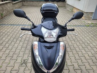 Honda SH 300i - 15