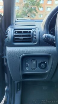 Renault Thalia 1,4i - 15