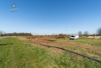 Prodej pozemku 1300 m2 - 15